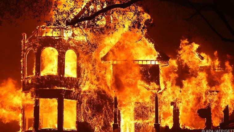 Neue Brände bedrohen Menschen in Kalifornien