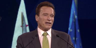 Wegen oranger Ampel: Schwarzenegger kommt nicht nach Wien