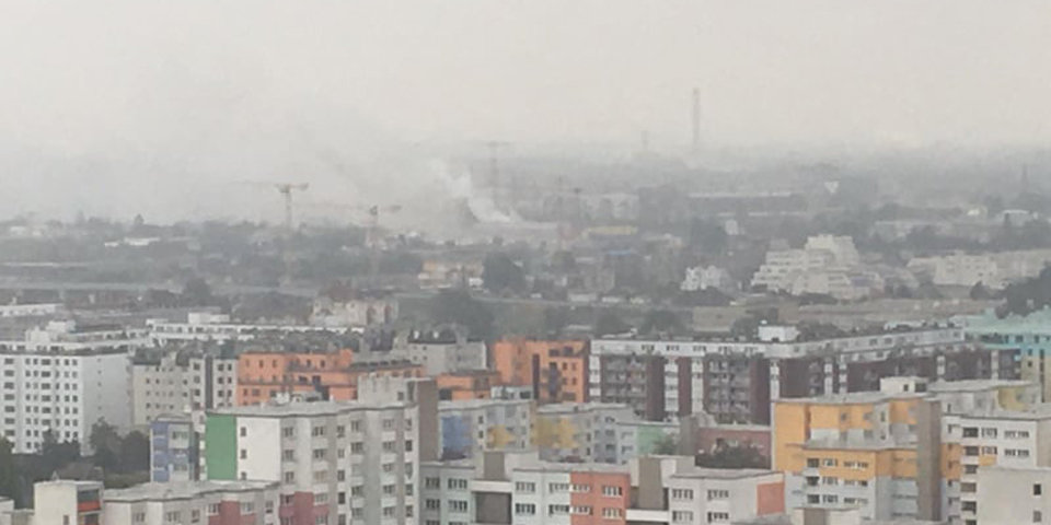 Riesen-Rauchwolke über Wien-Donaustadt
