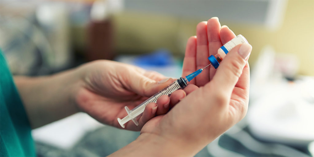 Drama in Corona-Impfbox: Ärztin rettet geimpften Mann das Leben