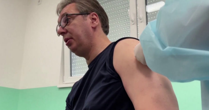 Serbien: Geld als Ansporn zur Impfung