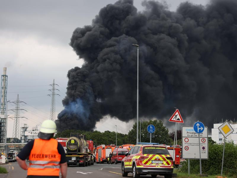 Explosion in Leverkusen: Firma geht von Tod der vermissten aus