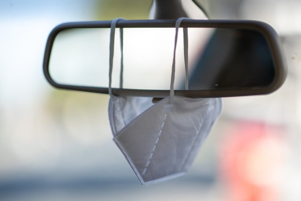 Mitnahme von Masken im Auto wird in Deutschland Pflicht