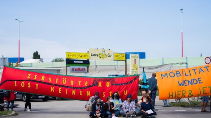 Stadtstraße: Aktivisten besetzen weitere Baustelle