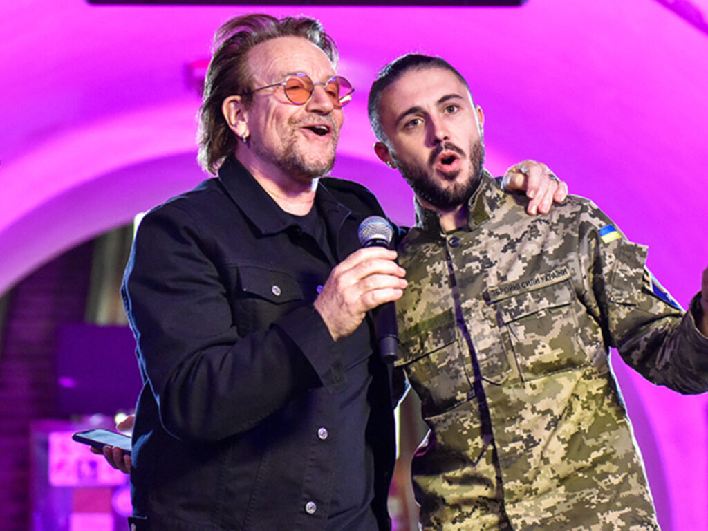 Bono gab Überraschungskonzert in Kiew
