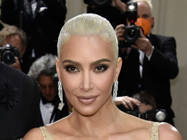 Kim Kardashian muss über eine Million Dollar Strafe zahlen
