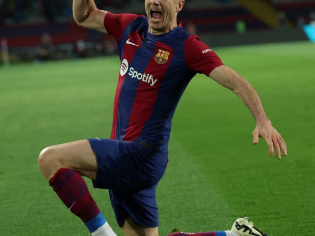 Stürmerstar Lewandowski schießt Barcelona mit Hattrick zum Sieg