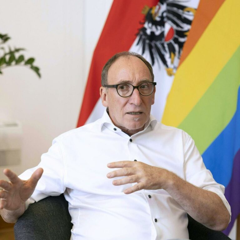 Drei von vier Jugendlichen würden gern mehr über Sexualität lernen