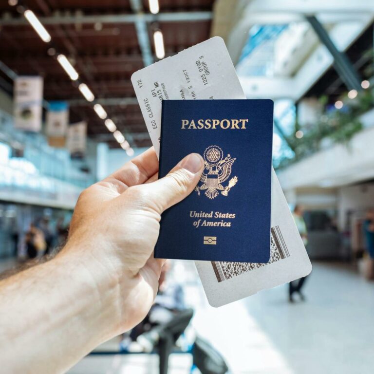 Experte: Bis 2030 braucht man beim Fliegen keine Bordkarte mehr