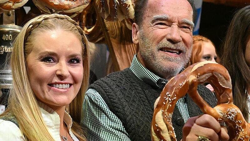 Hahnenkammrennen: Promis-Schar in Kitzbühel, “Weihnachtsmann” Arnie vor Anflug