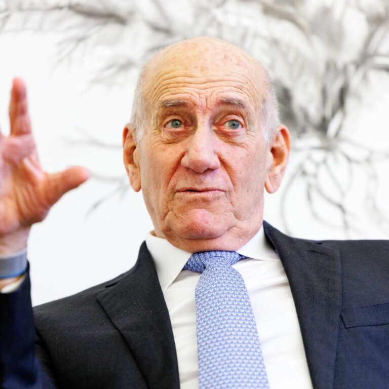 Israels Ex-Premier Olmert: “Keine Seite kann die andere jemals vernichten” Israels Ex-Premier Olmert: “Keine Seite kann die andere jemals vernichten”