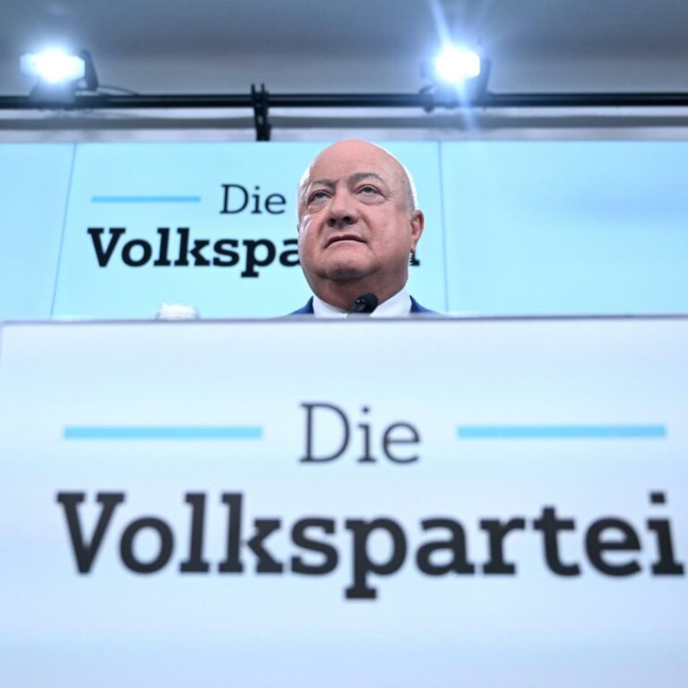 Kickl wird Kanzler, die ÖVP endgültig schwarz