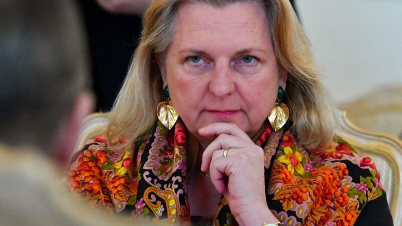 Kneissl: Abkehr von russischem Gas “nicht nur Schuss ins Knie, sondern ins Herz”