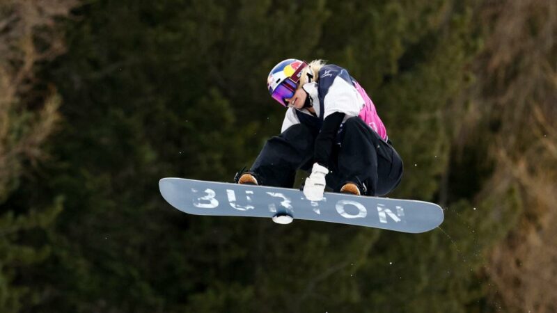 Anna Gasser und Lara Wolf bei der Freestyle-WM im Big-Air-Finale