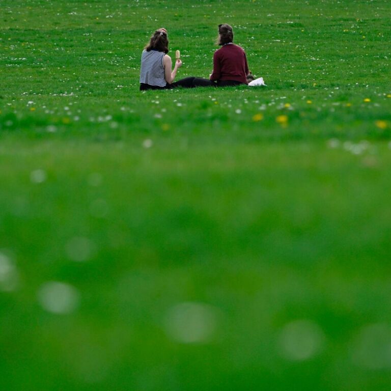 Auf Regen folgt Frühsommer: Temperaturen steigen auf über 20 Grad Auf Regen folgt Frühsommer: Temperaturen steigen auf über 20 Grad