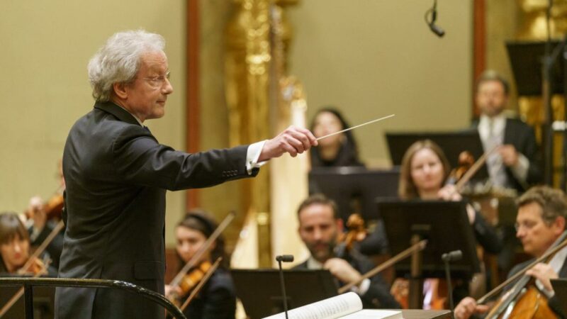 Denkwürdige Strauss-Hommage: Franz Welser-Möst mit den Wiener Philharmonikern