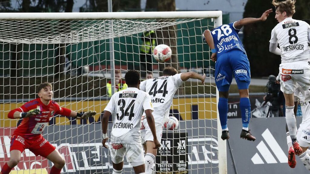 Der LASK hält Blau-Weiß im Linzer Fernduell hinter sich