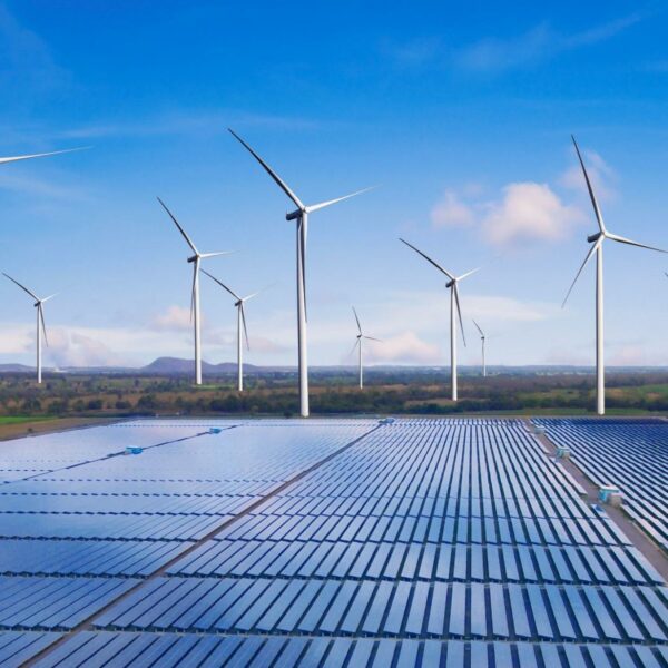 Erneuerbare Energie im Burgenland: Schneller Ausbau, sichere Netze