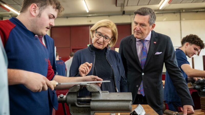 Erneute Westbahnsperre: Mikl-Leitner mit Forderungen an SPÖ-Verkehrsminister