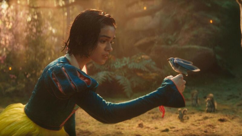 Filmkritik zu Disneys “Schneewittchen”: Nicht “weiß wie Schnee”
