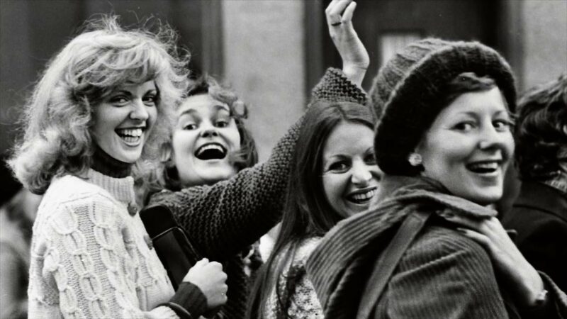 Filmkritik zu “Ein Tag ohne Frauen”: Der Tag, als sich isländische Frauen freinahmen