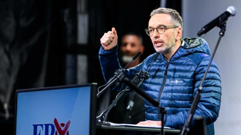 FPÖ-Chef Kickl wettert gegen “blade” SPÖ und Ludwigs “Würstelfinger”