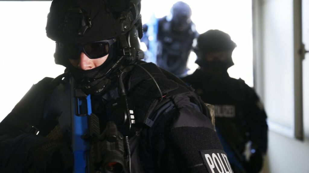 Großeinsatz von Cobra und Wega: Razzien in sieben Bundesländern laufen