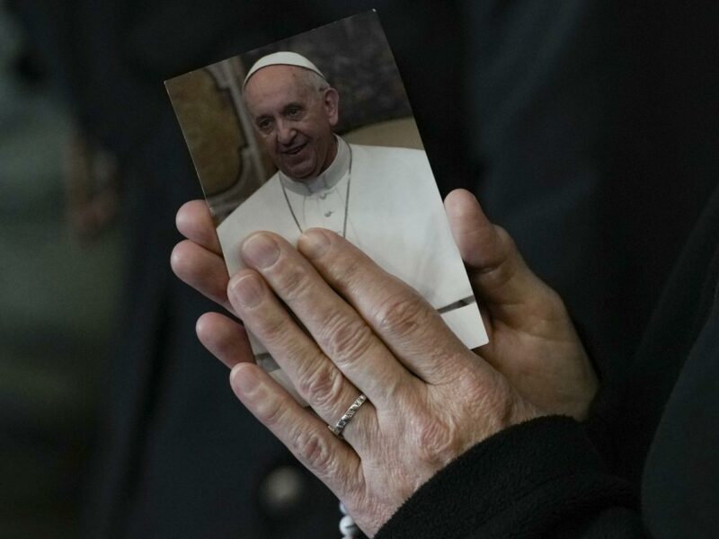 Keine Lebensgefahr mehr: Zustand von Papst Franziskus bessert sich