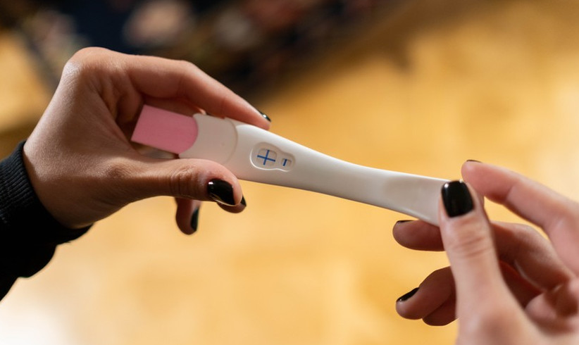 Künstliche Befruchtung auch für lesbische und Single-Frauen