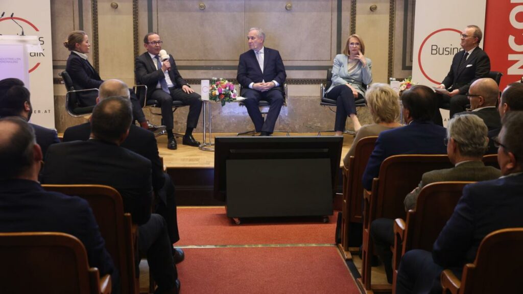 Rosenkranz, Haubner und Bures: Ein seltenes Treffen und harte Fakten