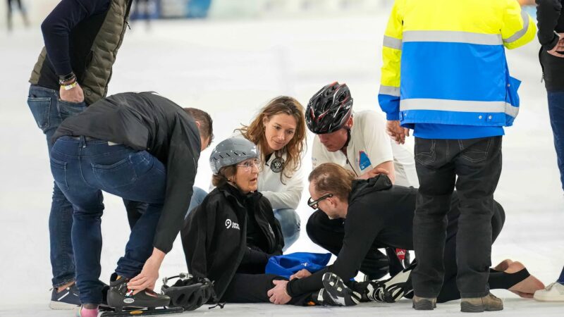 Spital: Prinzessin Margriet auf Eisbahn gestürzt
