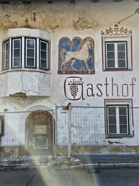 Trotz Denkmalschutz: Abriss von über 500 Jahre altem Tiroler Gasthof