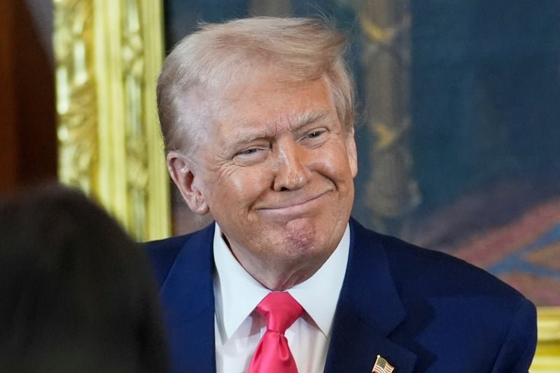Trump droht EU mit Zöllen von 200 Prozent auf Wein und Champagner