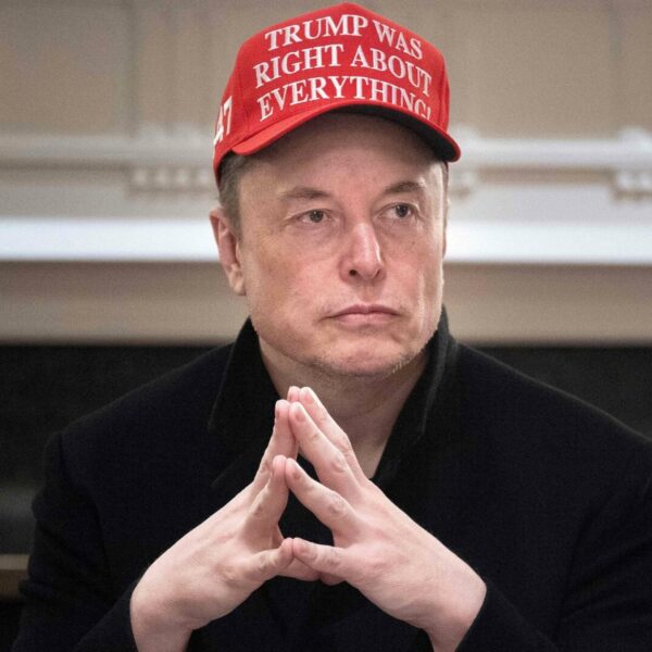 Trump voll des Lobes für seinen “Freund” Elon