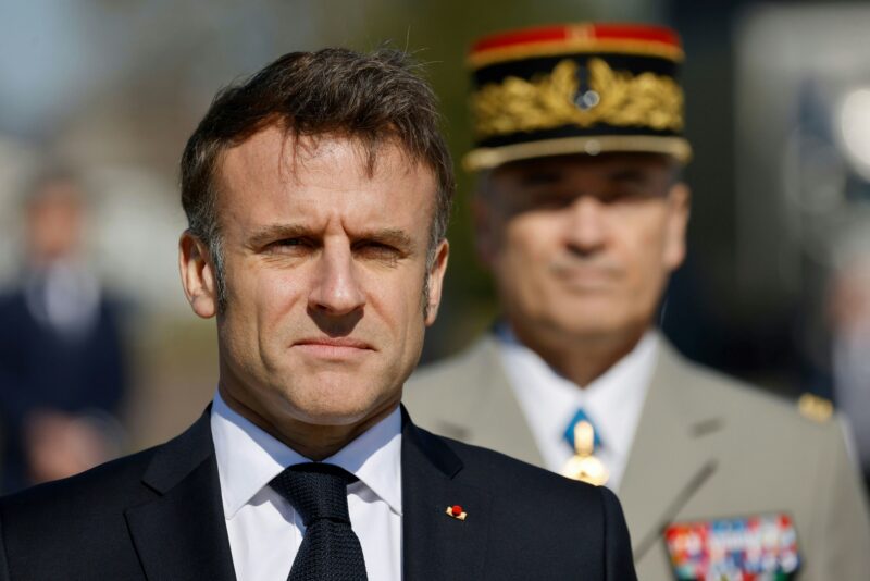 Vorbereitung auf Krieg: Frankreich verteilt “Überlebenshandbuch”