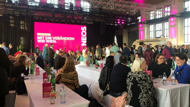 Zwischen Bund und Bildung: Wahlkampfauftakt bei den Wiener Neos