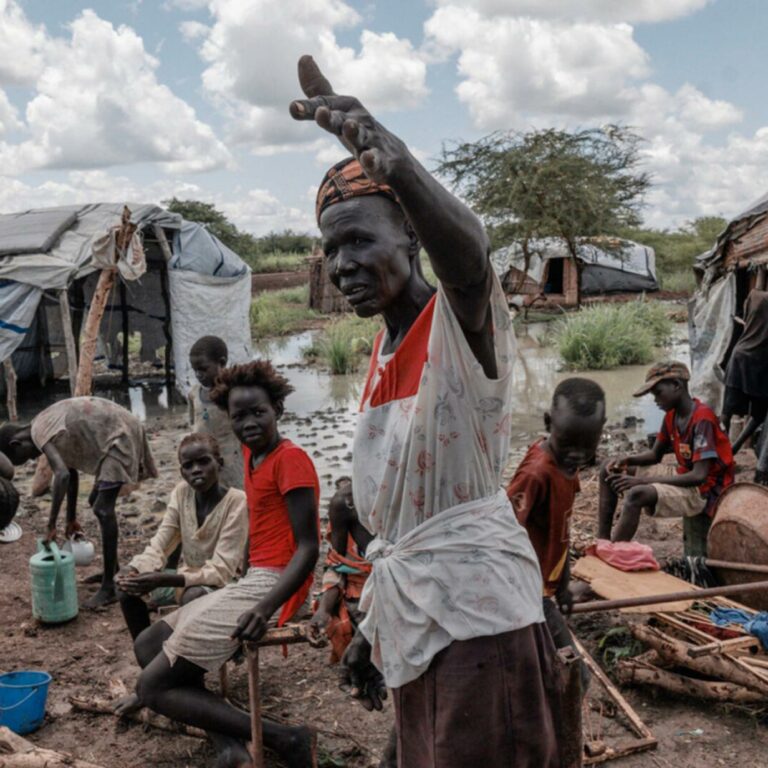2 Jahre Sudan-Krieg: “Die Menschen rennen, bis sie keine Explosionen mehr hören” 2 Jahre Sudan-Krieg: “Die Menschen rennen, bis sie keine Explosionen mehr hören”
