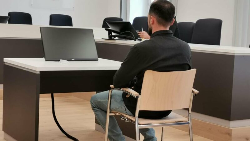 Amtsmissbrauch: Polizist musste nach Diversion wieder auf Anklagebank