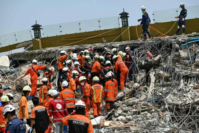 Beben in Südostasien: Myanmars Junta schoss auf Rotkreuz-Mitarbeiter