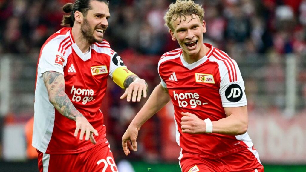 Bundesliga-Rekord und ein Traumtor von Ex-Rapidler Querfeld aus 34 Metern