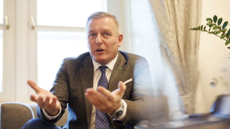 “Causa Hausbau”: Justiz stellt Ermittlungen gegen FPÖ-Kunasek ein