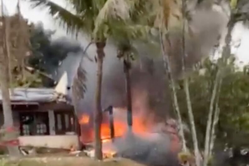 Flugzeug stürzt in Haus von Pärchen: Video zeigt verheerende Folgen