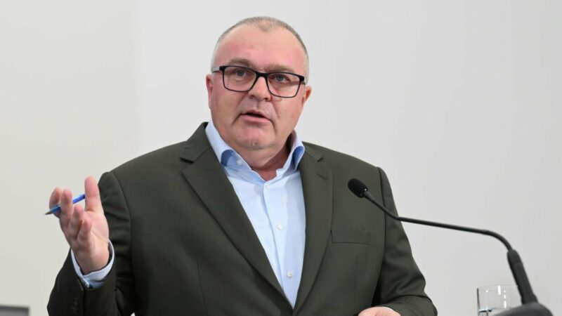 FPÖ-Verhandler Schiefer: “Dann werden alle die Koffer packen”