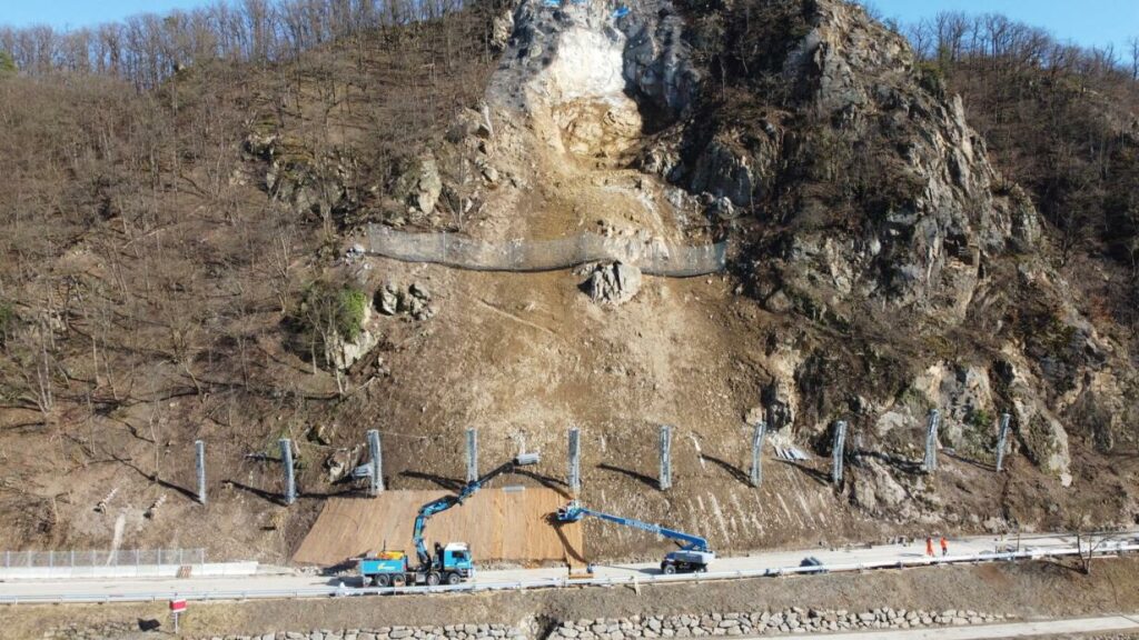 Freie Fahrt: Sanierung nach Gesteinslawine in der Wachau kostete 2,1 Millionen Euro