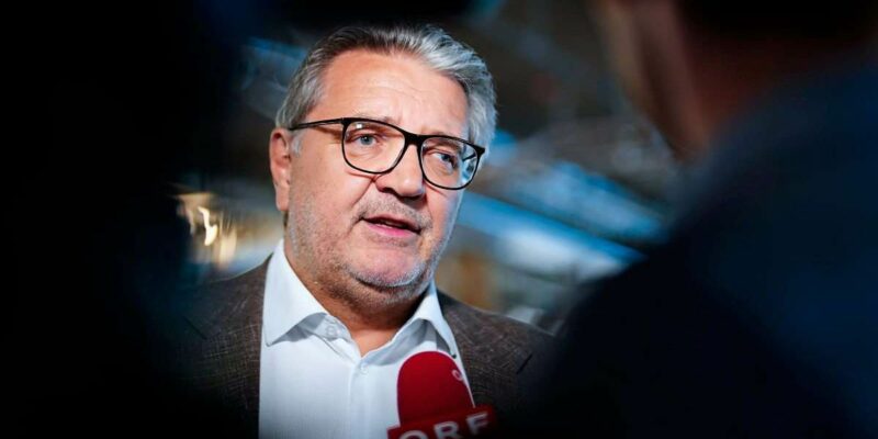 Gesundheitstelefon 1450 wird zentrale Anmeldestelle für Ambulanztermine