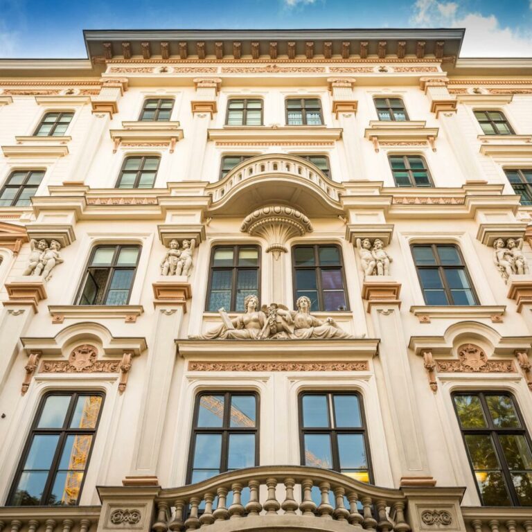 Immobiliengruppe von Klemens Hallmann muss sich neu aufstellen