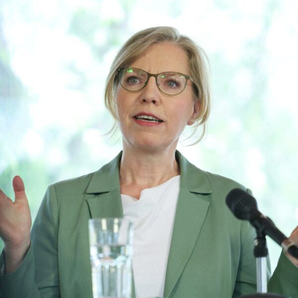Leonore Gewessler für Aufrüstung und zugänglichere Inhalte