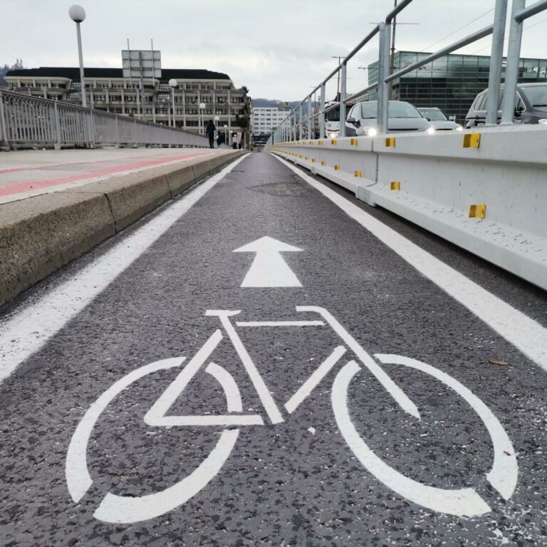 Linzer Nibelungenbrücke: Wirtschaft begrüßt Aus für Radweg