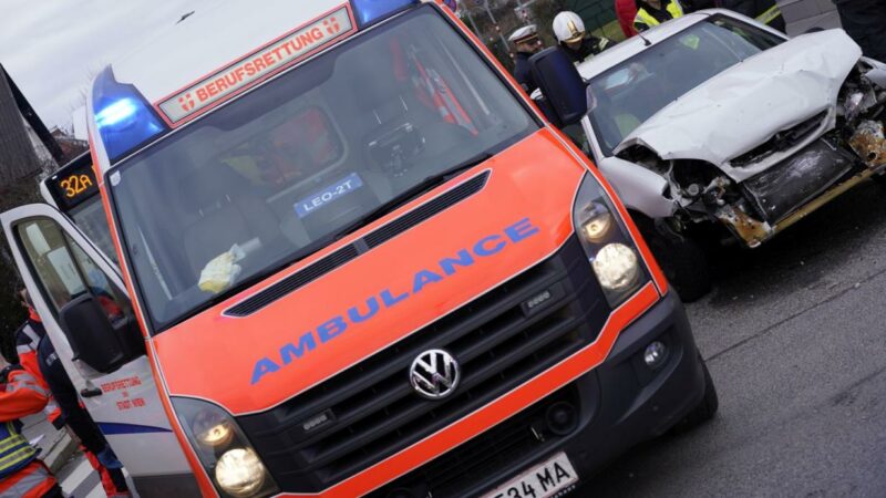 Mädchen (2) in Favoriten von Auto angefahren: Vater passte nicht auf