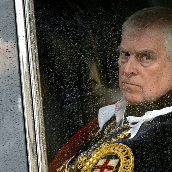 Nach Funkstille: Prinz Andrew feiert Ostergottesdienst mit Royals